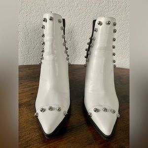 NINE WEST Studded Wedge Western Leather Ankle Boots 🤍